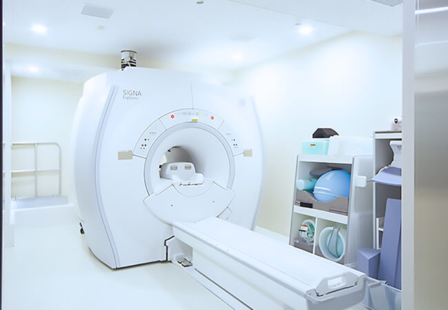 MRI SIGNA Explorer